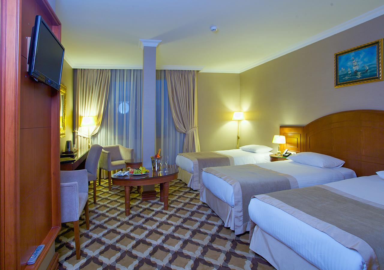 Tilia Hotel Istanboel Buitenkant foto